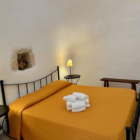 Masseria Ferri Остуни Екстериор снимка