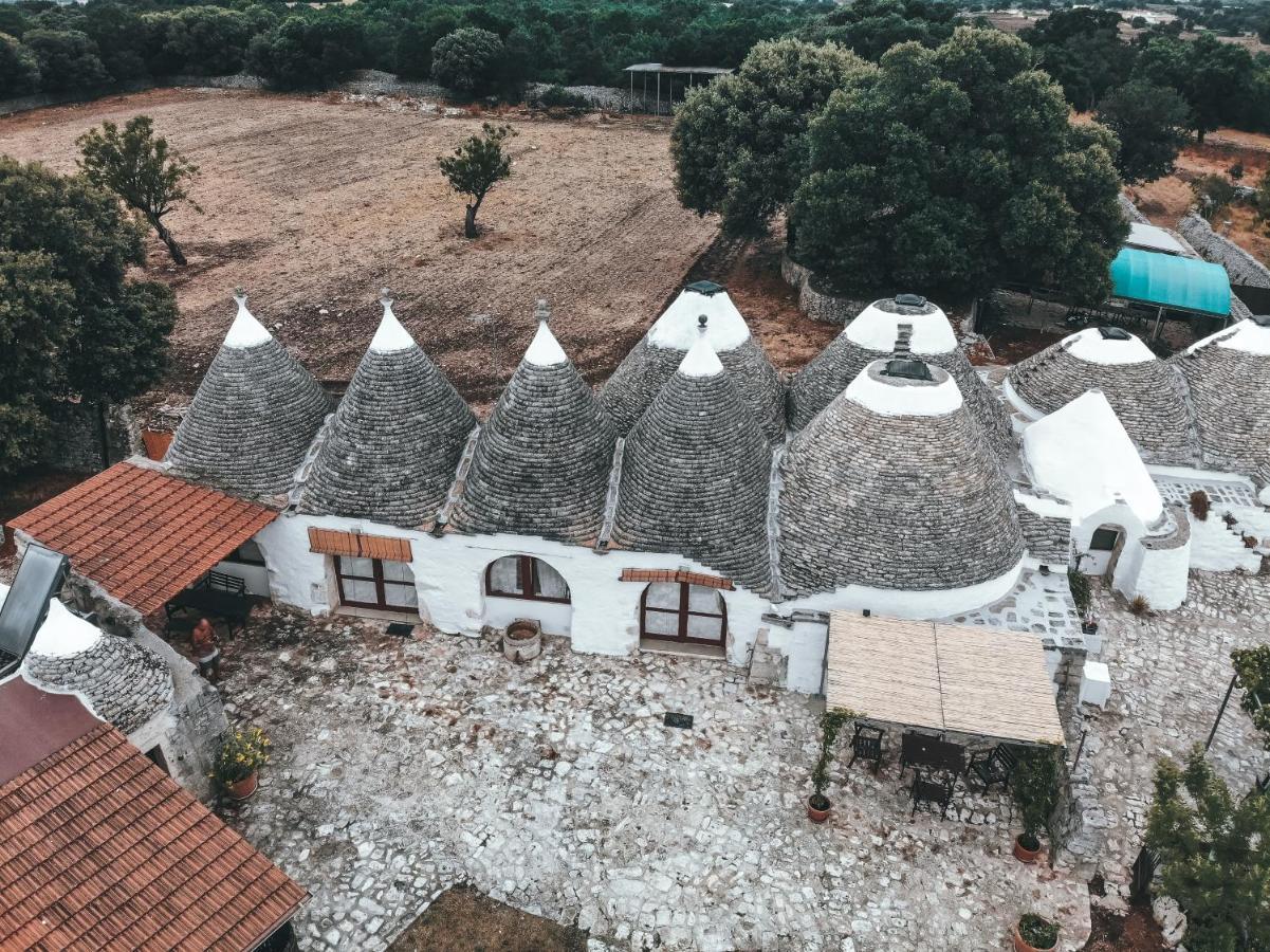 Masseria Ferri Остуни Екстериор снимка