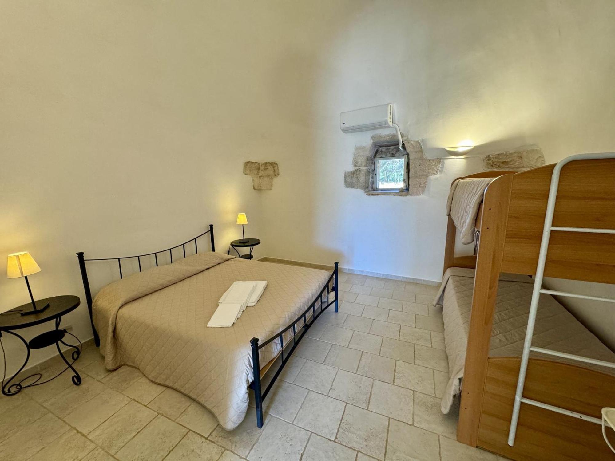 Masseria Ferri Остуни Екстериор снимка