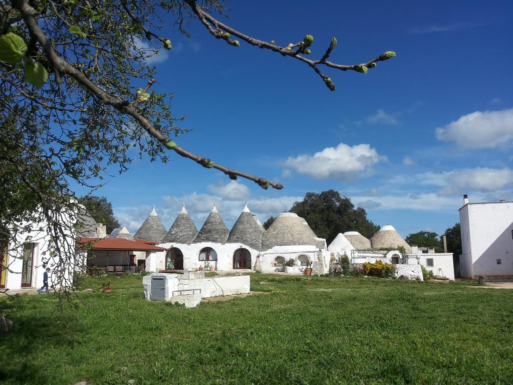 Masseria Ferri Остуни Екстериор снимка