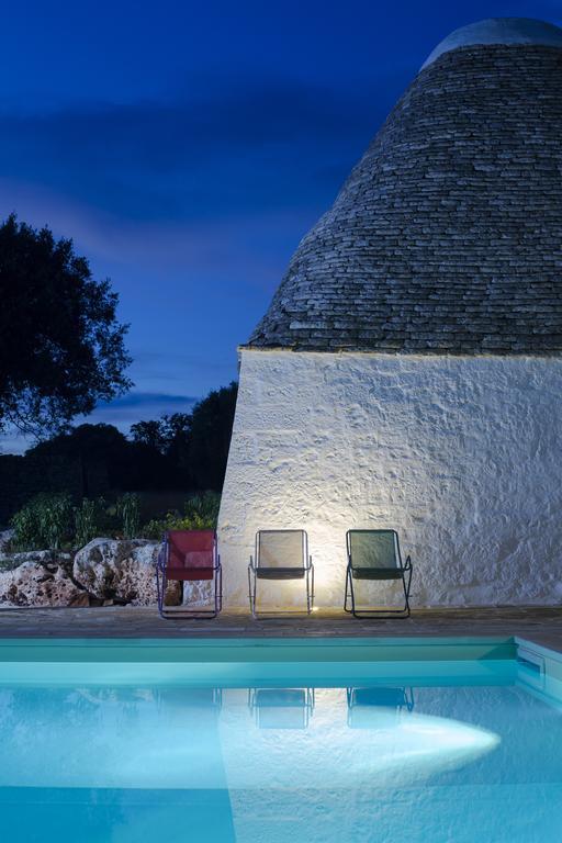 Masseria Ferri Остуни Екстериор снимка