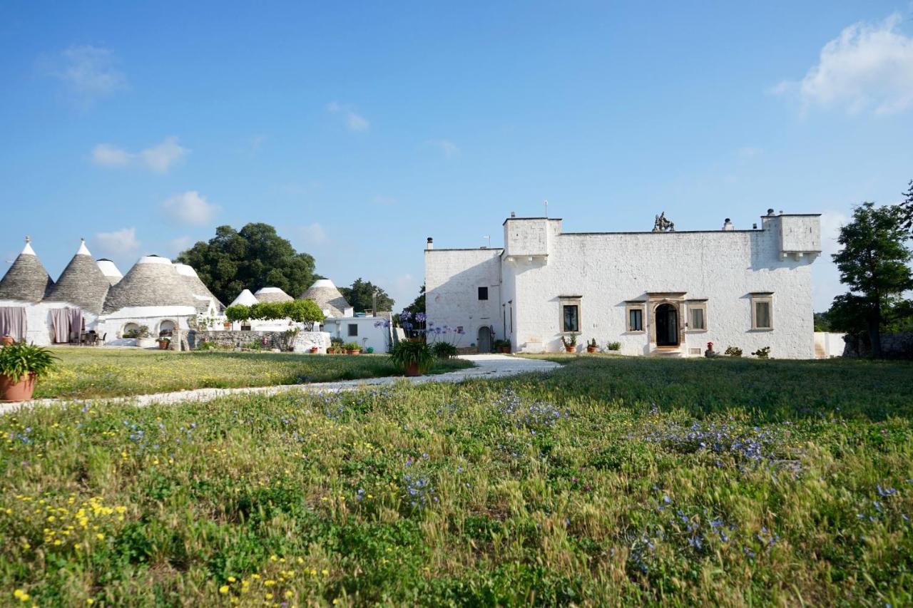 Masseria Ferri Остуни Екстериор снимка